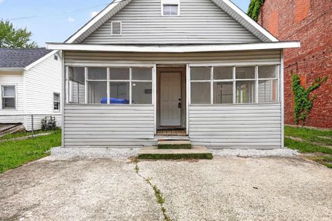 Tiny photo for 1110 E Vaille Avenue, Kokomo, IN 46901 (MLS # 202618645)