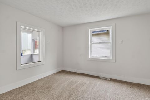 Tiny photo for 1110 E Vaille Avenue, Kokomo, IN 46901 (MLS # 202618645)