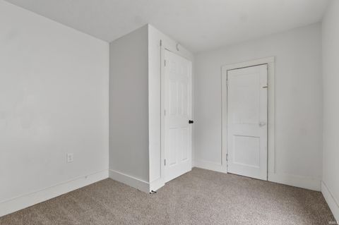 Tiny photo for 1110 E Vaille Avenue, Kokomo, IN 46901 (MLS # 202618645)