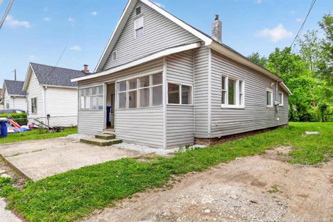 Photo of 1110 E Vaille Avenue, Kokomo, IN 46901 (MLS # 202618645)