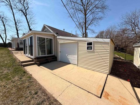 Tiny photo for 2408 N West Shafer Drive, Monticello, IN 47960 (MLS # 202602248)