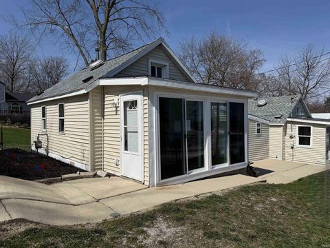 Tiny photo for 2408 N West Shafer Drive, Monticello, IN 47960 (MLS # 202602248)