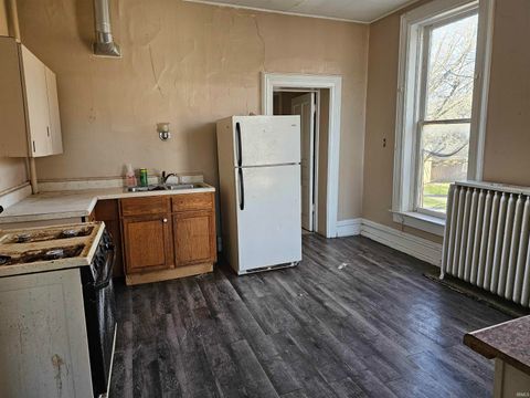 Tiny photo for 1003 North Street, Logansport, IN 46947 (MLS # 202610068)