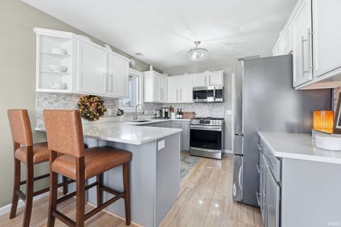 Tiny photo for 3232 Rivulet Run, Fort Wayne, IN 46818 (MLS # 202615489)