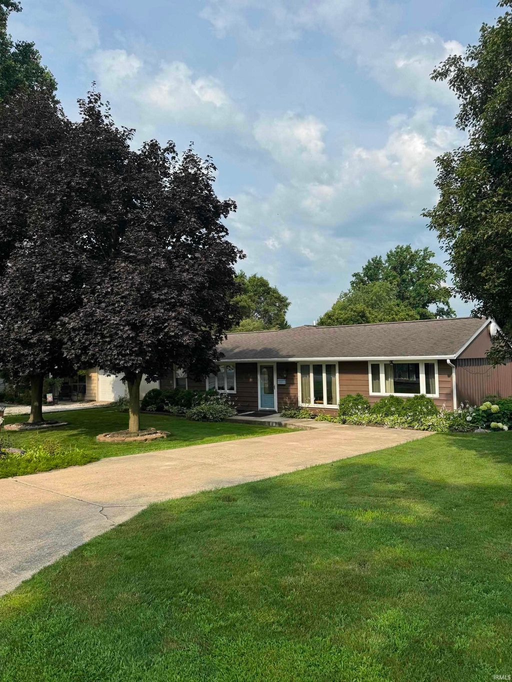 Photo of 926 S Brady Street, Attica, IN 47918 (MLS # 202627451)