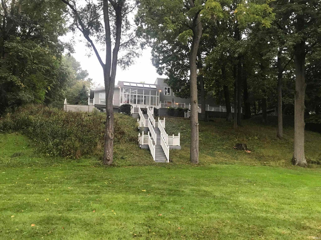 Photo of 50800 Lilac Road, South Bend, IN 46628 (MLS # 202624276)
