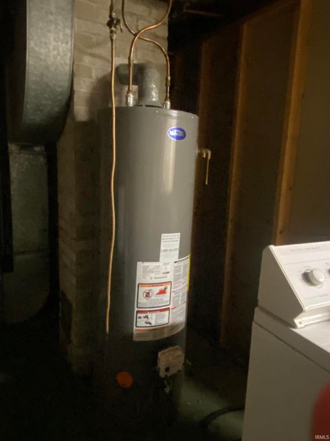 Tiny photo for 2559 County Rd 10 Road, Elkhart, IN 46514 (MLS # 202548046)