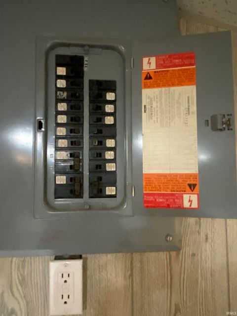 Tiny photo for 2559 County Rd 10 Road, Elkhart, IN 46514 (MLS # 202548046)