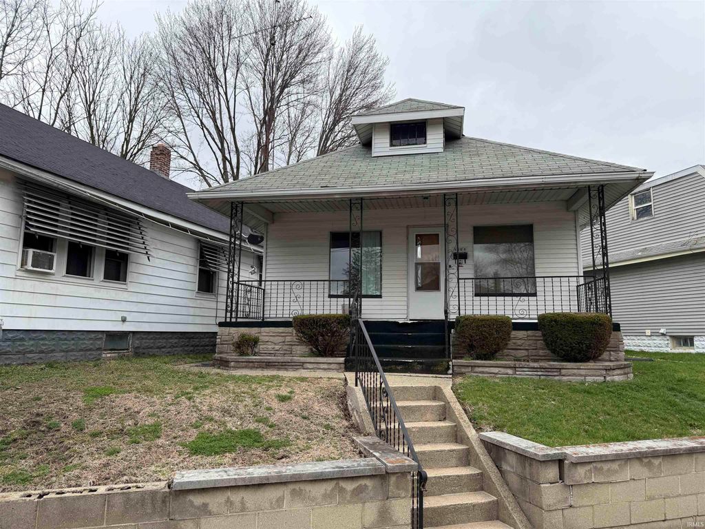 Photo of 1521 Van Buren Street, South Bend, IN 46628 (MLS # 202609574)