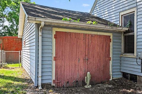 Tiny photo for 513 W 5th Street, Rochester, IN 46975 (MLS # 202627264)