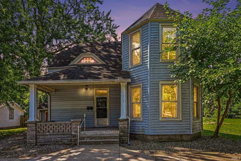 Photo of 513 W 5th Street, Rochester, IN 46975 (MLS # 202627264)