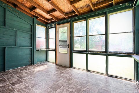 Tiny photo for 513 W 5th Street, Rochester, IN 46975 (MLS # 202627264)