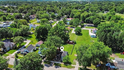 Tiny photo for 513 W 5th Street, Rochester, IN 46975 (MLS # 202627264)