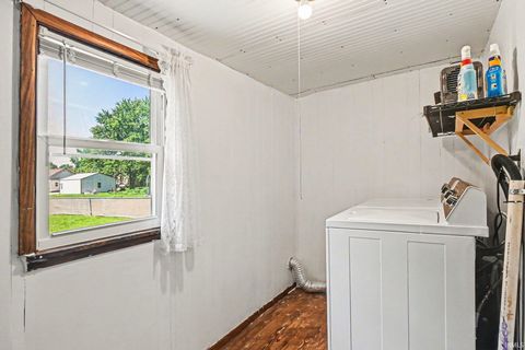Tiny photo for 513 W 5th Street, Rochester, IN 46975 (MLS # 202627264)