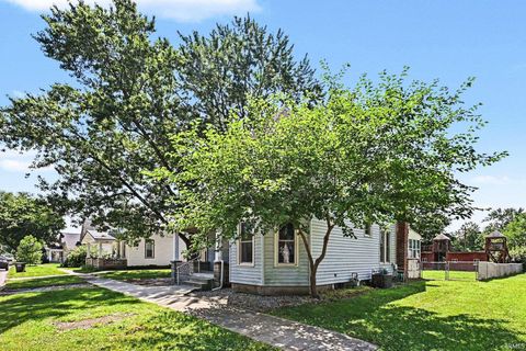 Tiny photo for 513 W 5th Street, Rochester, IN 46975 (MLS # 202627264)