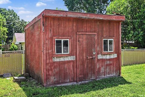 Tiny photo for 513 W 5th Street, Rochester, IN 46975 (MLS # 202627264)
