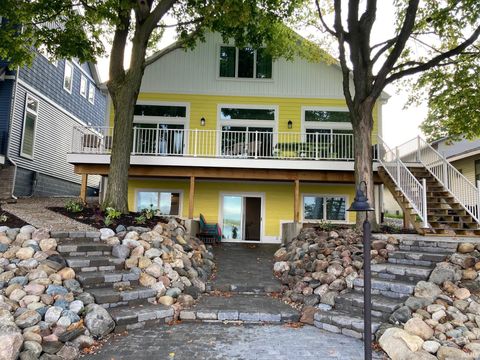 Photo of 121 N Mulberry Street, North Webster, IN 46555 (MLS # 202541061)