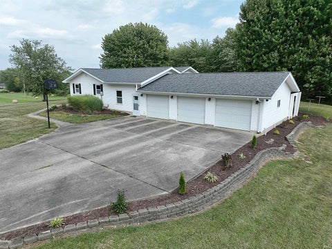 Tiny photo for 10112 US Highway 231, Loogootee, IN 47553 (MLS # 202637592)