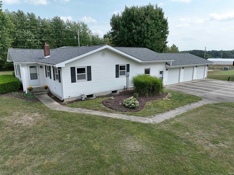 Tiny photo for 10112 US Highway 231, Loogootee, IN 47553 (MLS # 202637592)