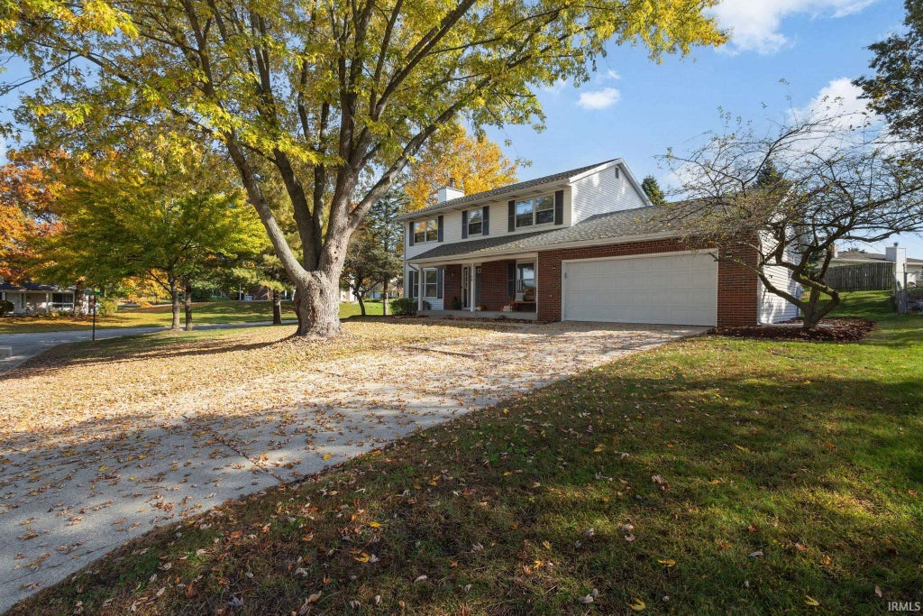 Photo of 52160 Trinity Court, South Bend, IN 46637 (MLS # 202644398)