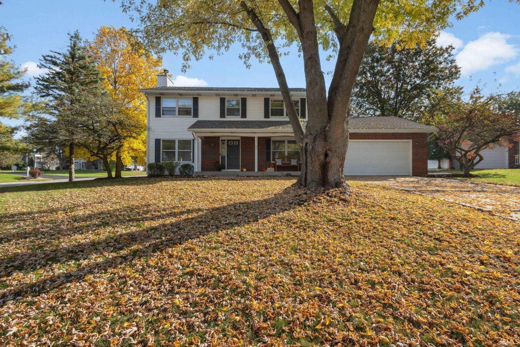 Photo of 52160 Trinity Court, South Bend, IN 46637 (MLS # 202644398)
