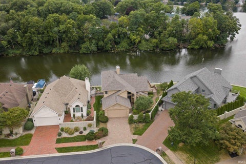 Tiny photo for 809 Bittersweet Cove Drive, Mishawaka, IN 46544 (MLS # 202638007)