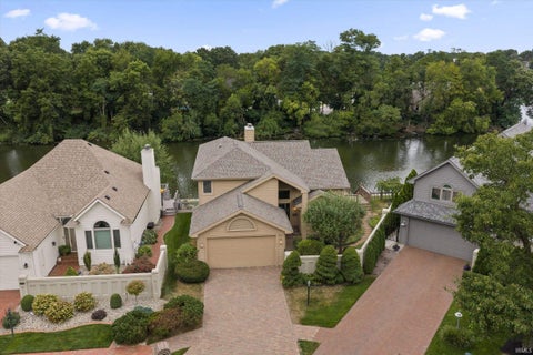Tiny photo for 809 Bittersweet Cove Drive, Mishawaka, IN 46544 (MLS # 202638007)