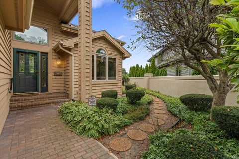 Tiny photo for 809 Bittersweet Cove Drive, Mishawaka, IN 46544 (MLS # 202638007)