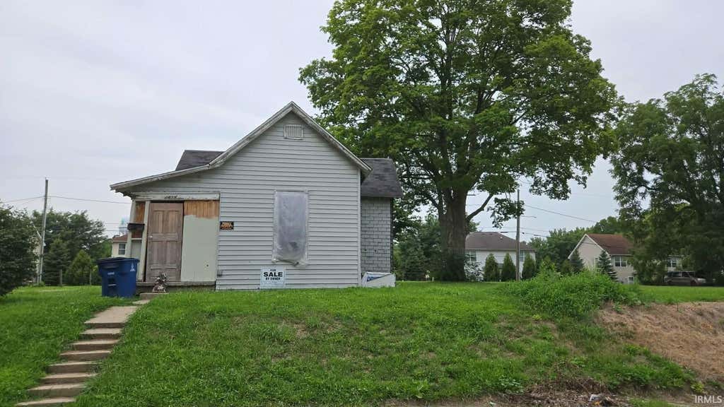 Photo of 2418 S Waite Street, Marion, IN 46953 (MLS # 202633082)
