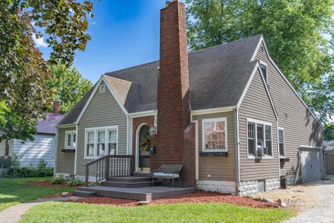 Photo of 708 S Market Street, Winamac, IN 46996 (MLS # 202622094)