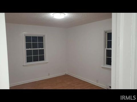 Tiny photo for 925 W Main Street, Portland, IN 47371 (MLS # 202605123)