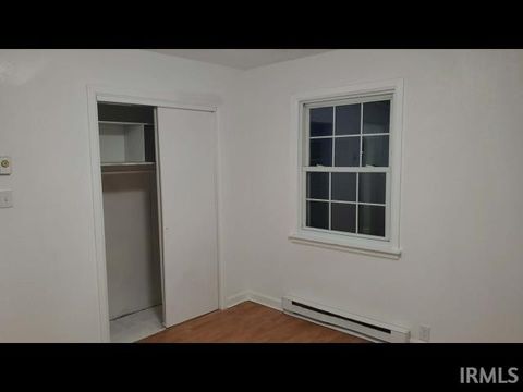 Tiny photo for 925 W Main Street, Portland, IN 47371 (MLS # 202605123)