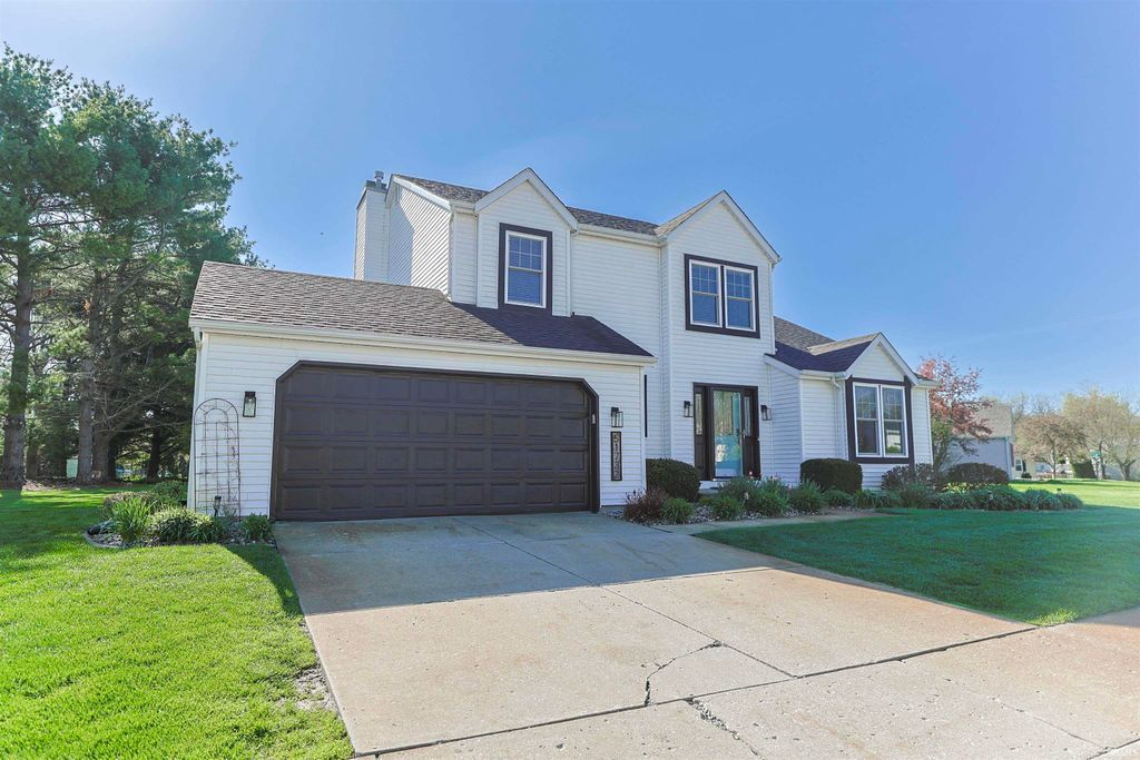 Photo of 51732 James Lawrence Parkway, Granger, IN 46530 (MLS # 202614897)