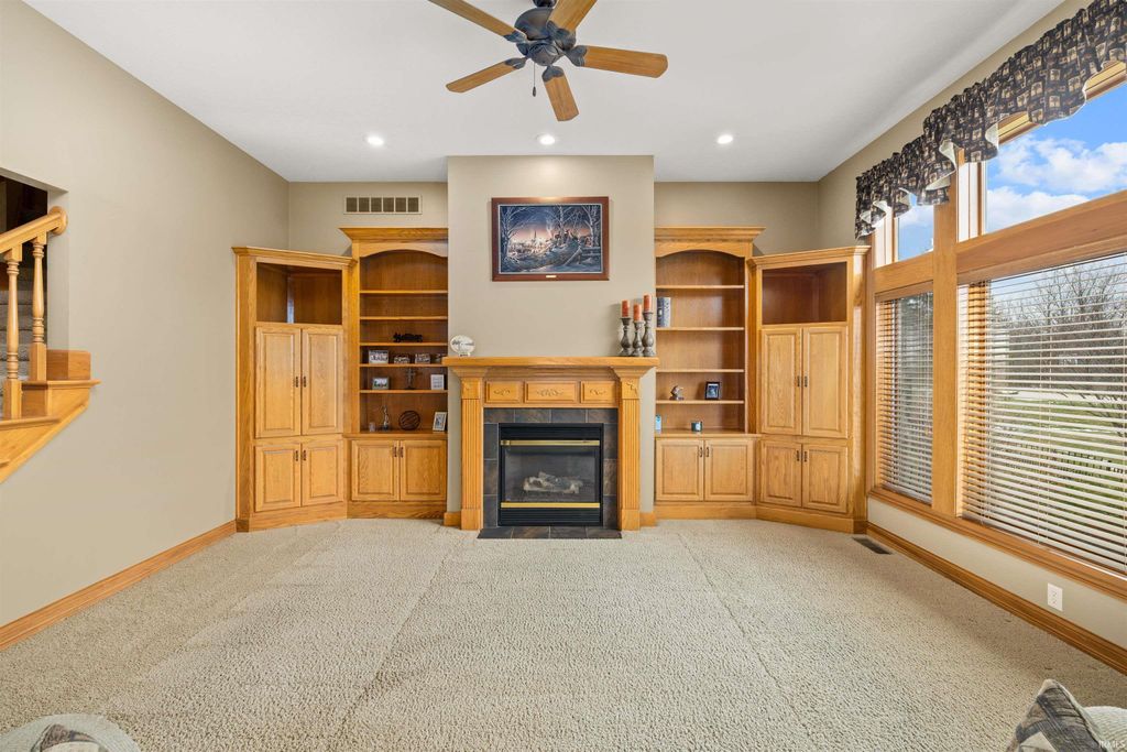 Photo of 1201 Phaeton Way, Auburn, IN 46706 (MLS # 202609124)