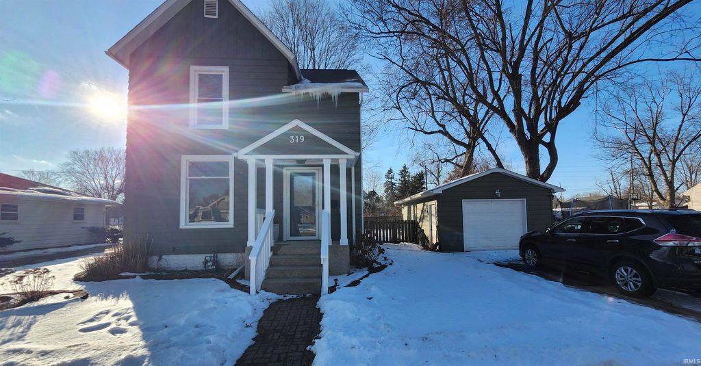 Photo of 319 Massachusetts Avenue, Elkhart, IN 46514 (MLS # 202604303)