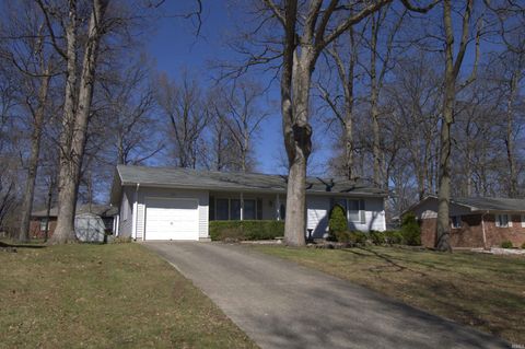 Tiny photo for 206 Oakwood Drive, Williamsport, IN 47993 (MLS # 202604167)