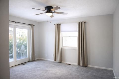 Tiny photo for 206 Oakwood Drive, Williamsport, IN 47993 (MLS # 202604167)