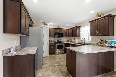 Tiny photo for 15119 Whitaker Drive, Fort Wayne, IN 46818 (MLS # 202612553)