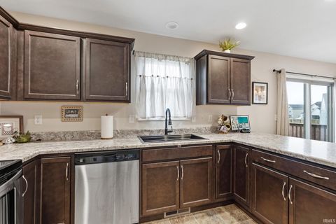 Tiny photo for 15119 Whitaker Drive, Fort Wayne, IN 46818 (MLS # 202612553)