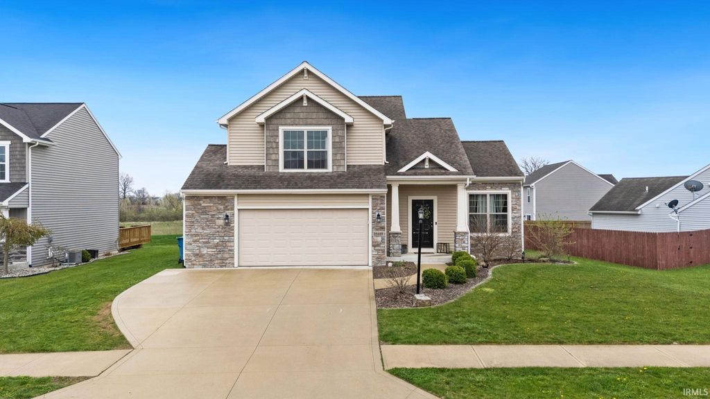Photo of 15119 Whitaker Drive, Fort Wayne, IN 46818 (MLS # 202612553)