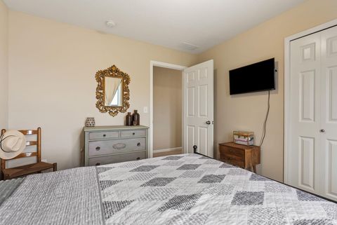 Tiny photo for 15119 Whitaker Drive, Fort Wayne, IN 46818 (MLS # 202612553)