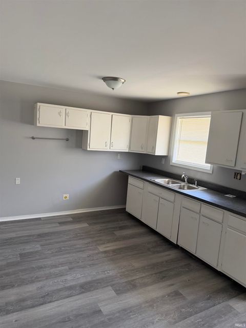 Tiny photo for 1400 E 7th Street, Muncie, IN 47302 (MLS # 202614395)