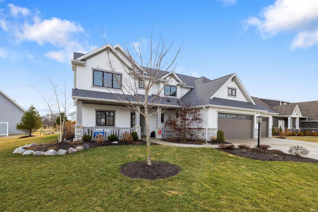 Photo of 13925 Elderflower Cove, Fort Wayne, IN 46845 (MLS # 202607411)