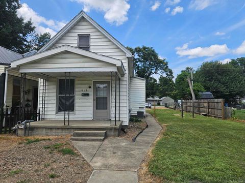 Photo for 1312 E Walnut Street
