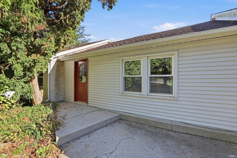 Tiny photo for 625 Cedar Street, Waterloo, IN 46793 (MLS # 202644847)