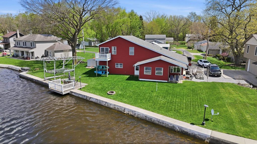 Photo of 700 Lane 136 Turkey Lake Lk, Hudson, IN 46747 (MLS # 202614839)