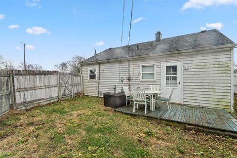 Tiny photo for 1216 COLUMBUS Boulevard, Kokomo, IN 46901 (MLS # 202549838)