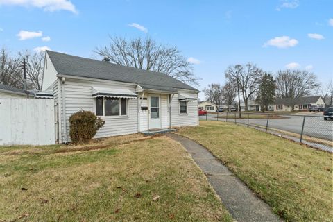 Tiny photo for 1216 COLUMBUS Boulevard, Kokomo, IN 46901 (MLS # 202549838)