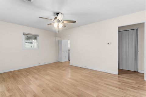 Tiny photo for 1216 COLUMBUS Boulevard, Kokomo, IN 46901 (MLS # 202549838)