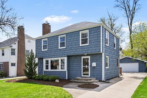 Photo of 1614 Cedar Street, South Bend, IN 46617 (MLS # 202612930)